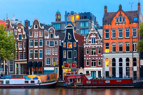 Holanda, naturaleza y entretenimiento.